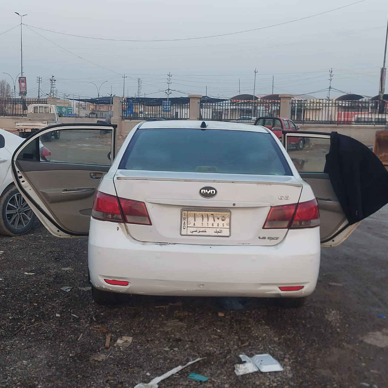 السلام عليكم السياره للبيع بي واي دي 2012 جير محرك كورولا السنويه لل 28 رقم نجف بيهاا بالبريد والشامله ماكك التبديل ولا ضربه سعر ب 40 الاستفسار اتصال واتساب على هذا الرقم ***********
