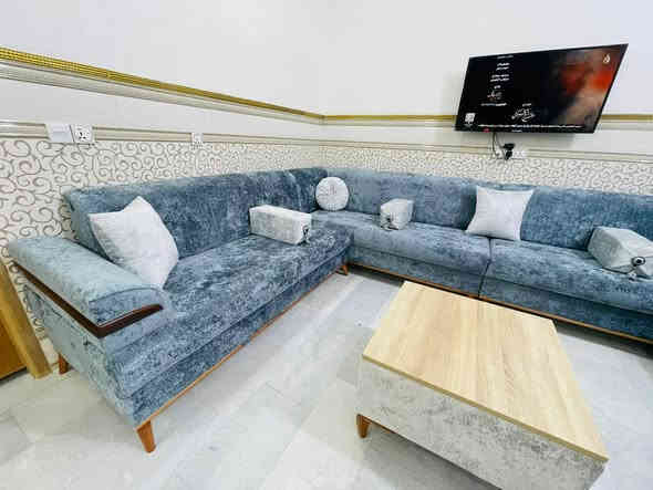 معمل ومعرض احمد عبد الكاظم السلطاني العنوان بابل الحمزة الغربي مجاور مكينة الثلج القديمة رقم الهاتف *********** الي رايد اقصاد عدنا تعاون مع مول القبطان لبيع التخم والديوان فقط إلى أصحاب الرواتب ممن يحمل المساتر كارد والكي كارد
