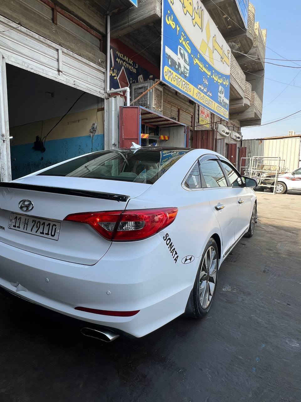 السلام عليكم سوناتا وراد أمريكي  مديل 2016 باسمي تحويل مباشر كير  مكينه صدر بيها منضومه زنون  كهربائياته بل جيس ع وضع الشركه  جي تي اي بيها فقط راجز مو زين حادثه جاملغ خلفي وبل عراق جاملغ امامي فقط  السياره مغلفه بل كامل ابيض طافي  تغليف درجه اولا  سابقا مصبوغه حزام مصوفره وغلفته الي ياخذها ابيعله صبغ عام يريد يصبغ يريد يعوفه هيج تخم تاير ويل جدد بيع أو مراوس حسب القناعه موقع السياره بغداد البلديات مقابل مركز الخنساء *********** أخوكم مهندس سيف تحياتي للجميع بغداد, العراق
