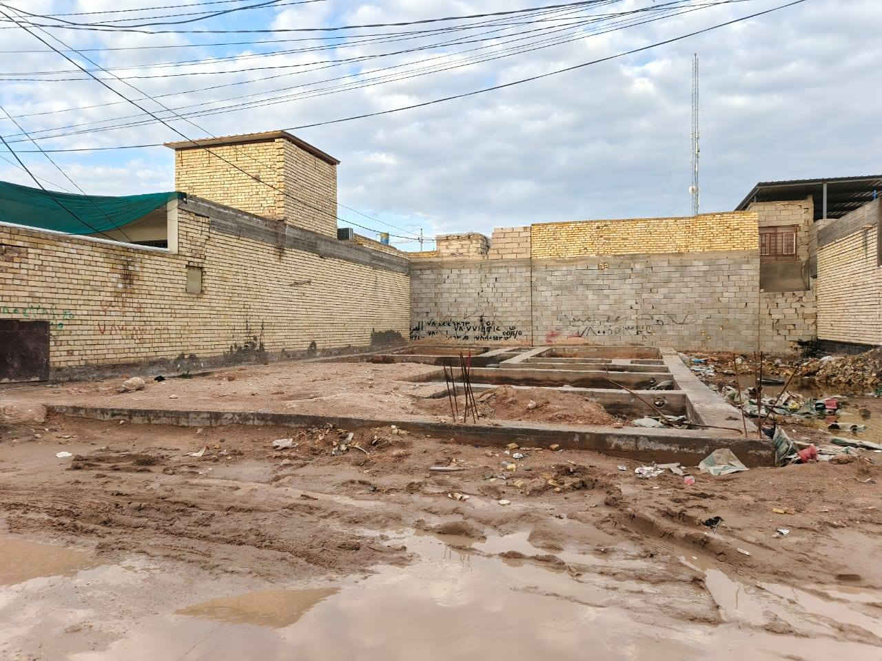 عرصه للبيع 200 متر  في البراكيه شارع المطار القديم شارع المخزن قرب جامع ام البنين القبه الذهبيه
طابو زراعي بيها اقرار محكمه وطلب بلديه 
الاساس صب مركزي ٣٦٠ مقاوم
الحديد روهينا مختبر
للاستفسار الاتصال على الرقم
***********
#ادمن وافق
