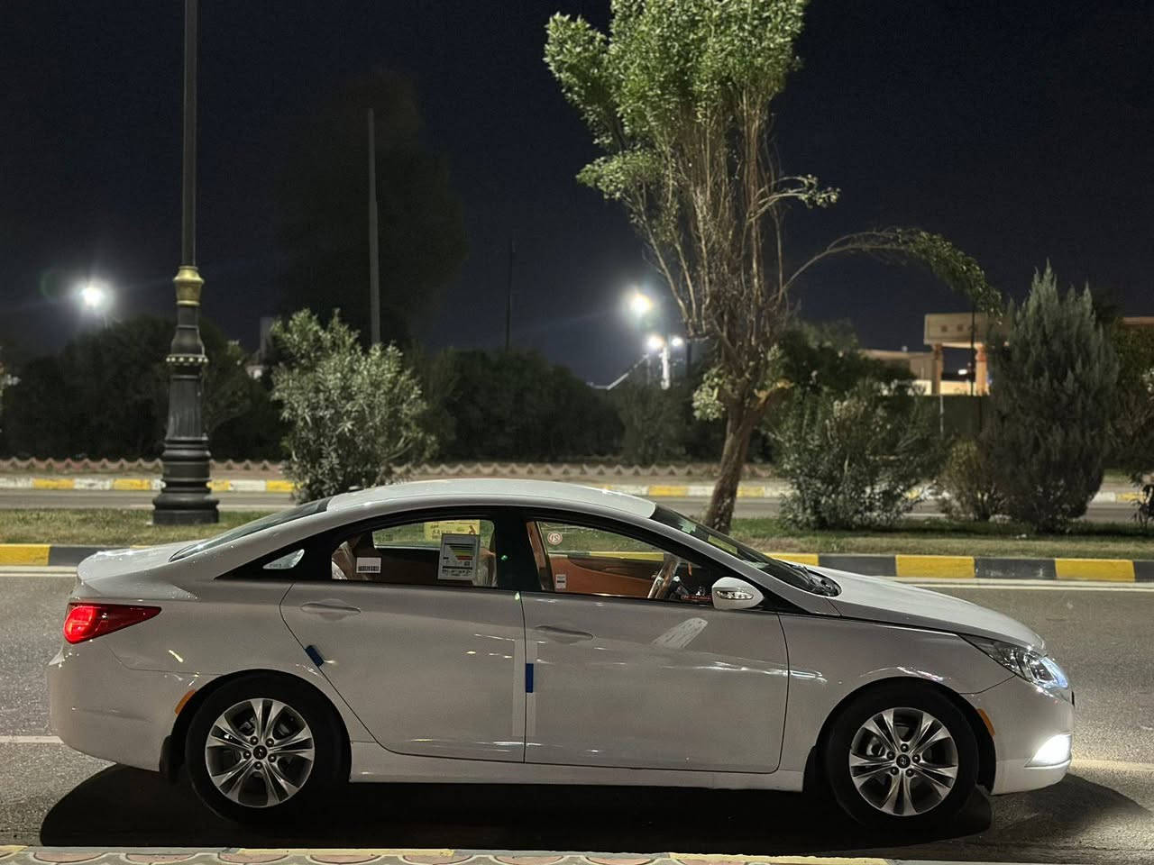 السلام عليكم .. سوناتا خليجي فول مواصفات 
موديل 2012
ماشيا 159 حقيقي
محرك 2400 دووش بشرط
رقم سليمانية جديد + هزة جديدة سنوية جديدة 
گير شرط
بصمه تشغيل
شفتات ستيرن
تبريد قطعتين
تحكم ستيرن 
داخل لونين
مرايات شفط
اشارة مري
شاشه كامره
منظومة زنون
تخم تاير جديد شرط
صدر امامي خلفي جديد
تشغيل عن بعد
السيارة وضع بلاد 
اي نقص ماكو
الصبغ قطعتين اثر شخط 
بدون دواخل او فتح شرط
السعر /  112
العنوان تكريت 
للأتصال / *********** تكريت, صلاح الدين
