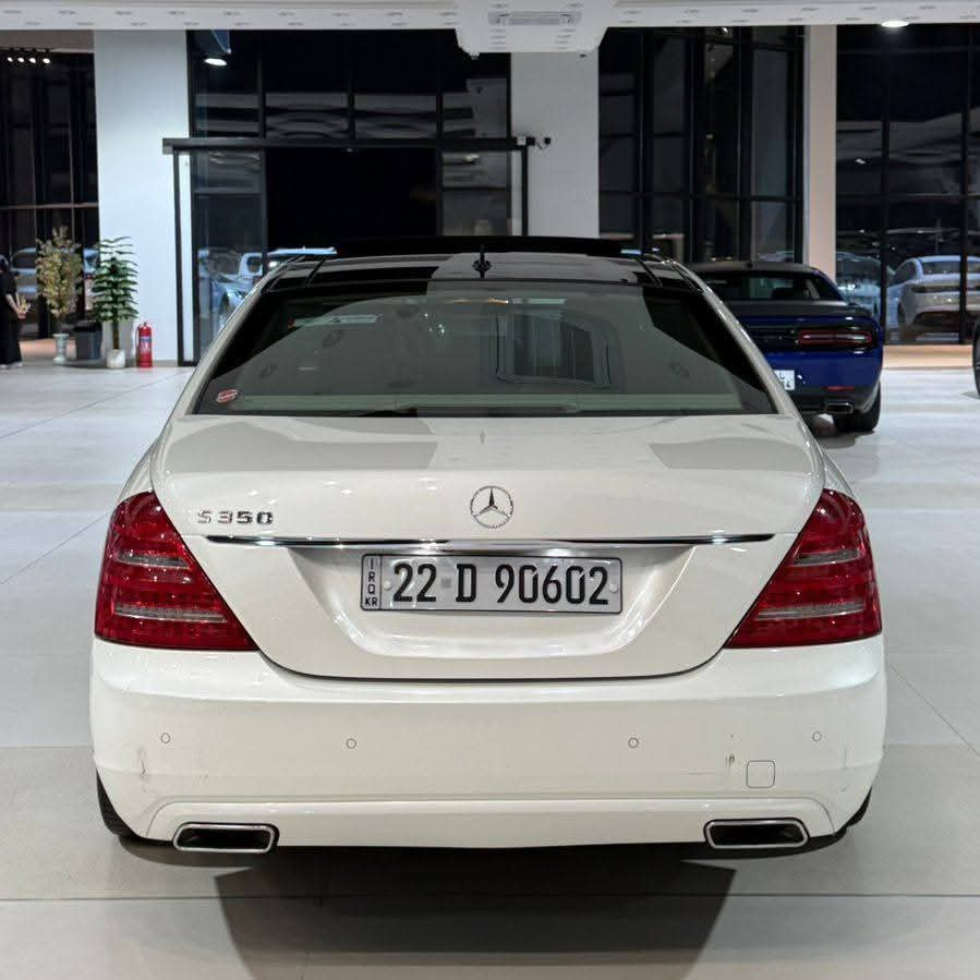 🚨👑 قمة الفخامة والأناقة 👑🚨
Mercedes-Benz S-Class
💎 مرسيدس S-Class – ملك الطرق 💎
الموديل: —
المحرك: V6 / V8 (حسب النسخة)
الكير: اوتوماتيك
اللون: أبيض لؤلؤي 🤍
الحالة: نظيف جداً
━━━━━━━━━━━━━━━
💎 المواصفات:
داخلية جلد فاخرة
سقف بانوراما 🌤️
شاشات أمامية وخلفية
نظام صوتي عالي الجودة 🔊
تبريد وتدفئة مقاعد
ذاكرة مقاعد
ستائر خلفية كهربائية
رادارات + حساسات
كاميرا خلفية
إضاءة LED
━━━━━━━━━━━━━━━
✨ راحة خرافية + عزل عالي
✨ سيارة VIP بكل معنى الكلمة
━━━━━━━━━━━━━━━
💰 السعر: على السوم
📩 للاستفسار خاص / واتساب
📍 جاهزة للفحص


**إذا كنت صاحب هذا الإعلان وتريد حذفه لأي سبب، رجاءا أرسل رسالة إلى الدعم الفني**