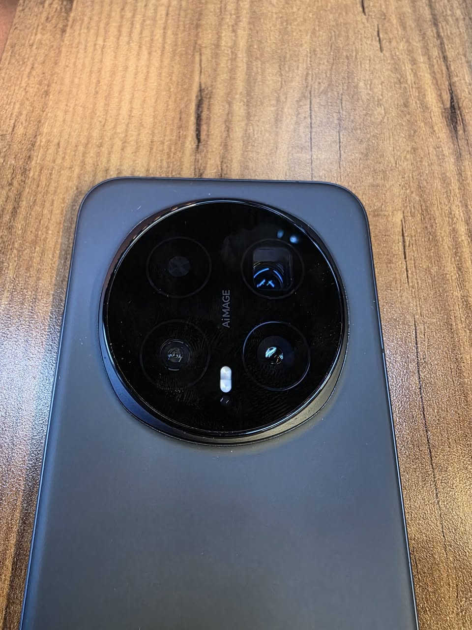 تلفون استخدام اسبوعين فقط( هونر ماجك 8) مع كامل ملحقاتة بلاضافه الى ساعة الخاصة للبيع فقط الي مهتم يدخلل
السعر خاص


**إذا كنت صاحب هذا الإعلان وتريد حذفه لأي سبب، رجاءا أرسل رسالة إلى الدعم الفني**