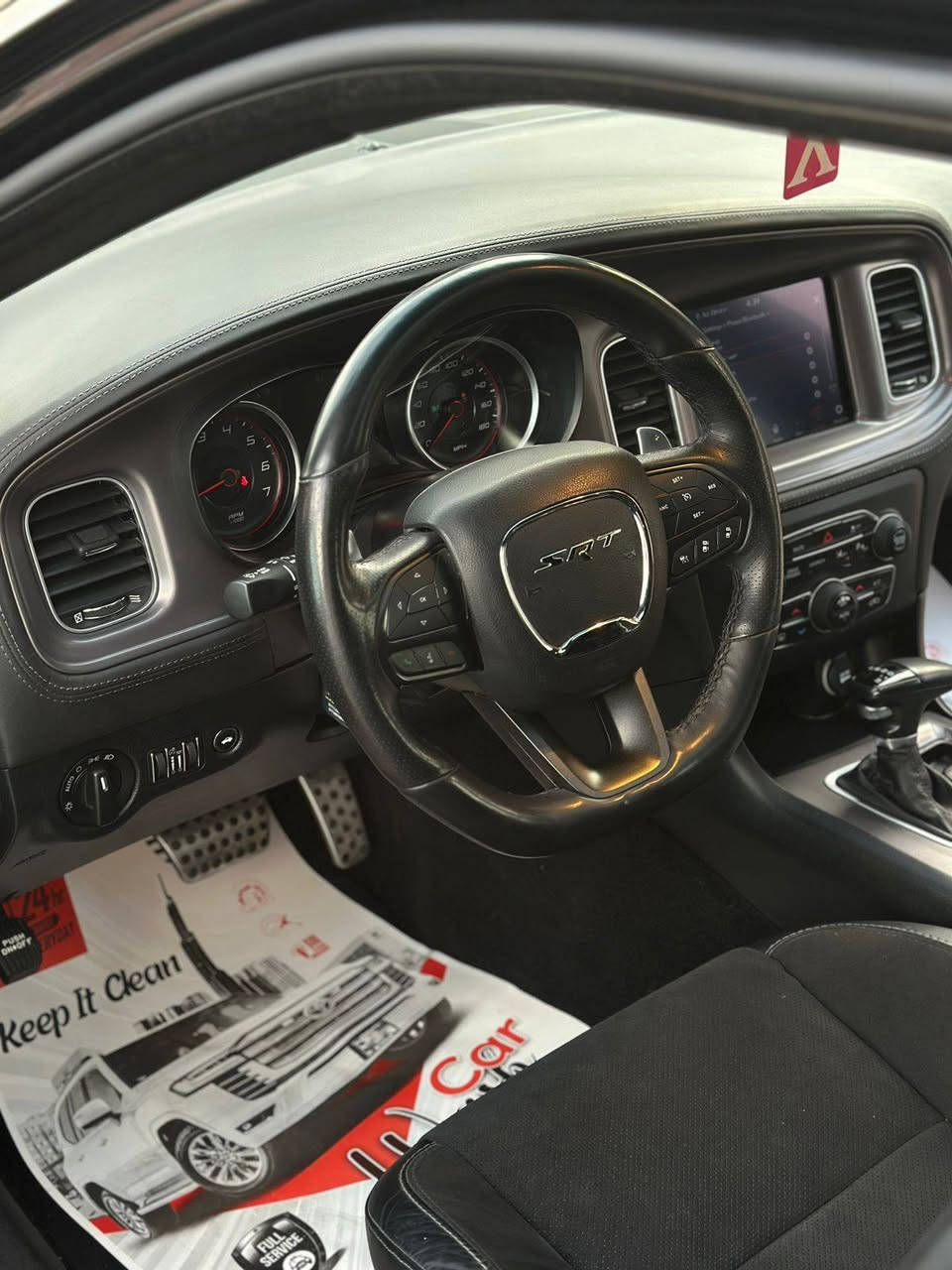 جاجر وايد بدي لاست كول
 موديل 23  فول الفول موصفات
محرك ٦٤٠٠ 
فتحه 
رادار امامي 
داخل كنتارا 
سماعات هارم 
عليه لويات ايبخ ريسنك حمر
مفوله للعين 
ماشيه 39 الف 
دخول جديد صارله 4 اشهر 
مرقم كامل شمالي 
بيه قطعتين صبغ جاملغ + بنيد ضربته خشم 
للبيع مكانه بغداد المنصور  
رقم تلفون ***********
