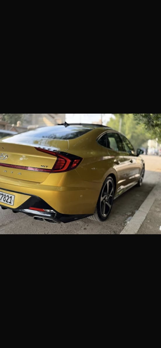 لسلام عليكم .. سوناتا موديل 2021 مواصفات فول محركها 1600 تيربو الحادث جاملغ بنيد مبدل بدون دواخل 
وقبل سبوع نضربت بالجاملغ مثل ماموضح بالصوره وتم تصليحها 
مكان الاعضمية 
السعر 158 ورقة وبي مجال بسيط 

للاستفسار ***********
