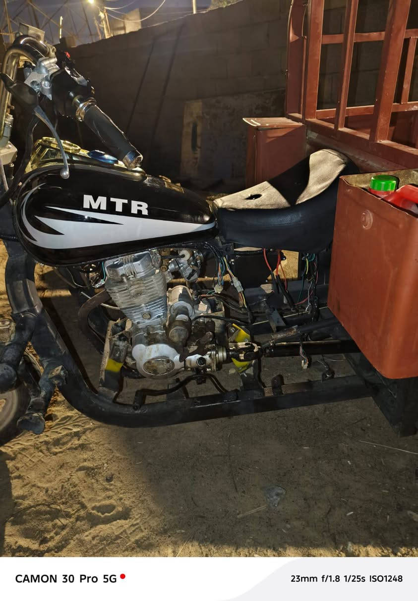 السلام عليكم ستوته MTR ادوات موديل 2015 محرك مجفت غراضها كلهه بلادي صدر جديد كهربائيات كلهه شغاله شاصي نضيف بدي مصبوغ الغراض كلهه جديد السعر 750 بيهه مجال 
العنوان بصرة كرمة علي


**إذا كنت صاحب هذا الإعلان وتريد حذفه لأي سبب، رجاءا أرسل رسالة إلى الدعم الفني**