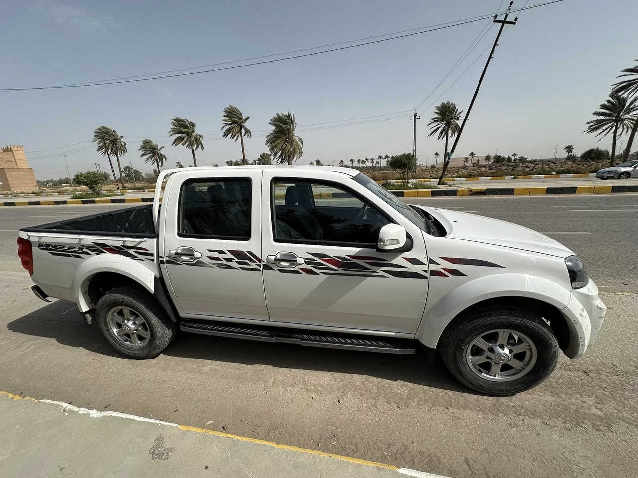 ✅ بيك اب كريت وول ونكل 5 أب كريد
✅ الموديل 2024  محرك 2.4 كير واكسل  كفالة 
✅ تبريد ثلج 
✅ ماشية 56 الف قابل للزيادة 
✅ كلين تايتل مكفولة عام 
✅ بدي كت نفخ بلاد
✅ محرك بانزين 
✅ المواصفات 
- تركشن كنترول :مانع انزلاق 
- اوتو بريك هولد : مانع ازلاق من منحدرات 
- تحكم مري كهرباء 
- كير عادي 
- دواخل أسود
- شاشة بلادية
- تحكم ستيرن
- كشن السايق كهربائي 
- حساسات خلفي 
- وبقية المواصفات المعروفة 
✅ رقمها بغداد 
✅ السيارة بإسمي شوكت متريد احولك
✅ مكان السيارة حلة او بغداد حسب الاتفاق 
✅ ✅ لمعرفة السعر المطلوب اكتب بالتعليقات✅ ✅
✅ للتواصل و الاستفسار اتصل على  *********** و متوفر واتساب
