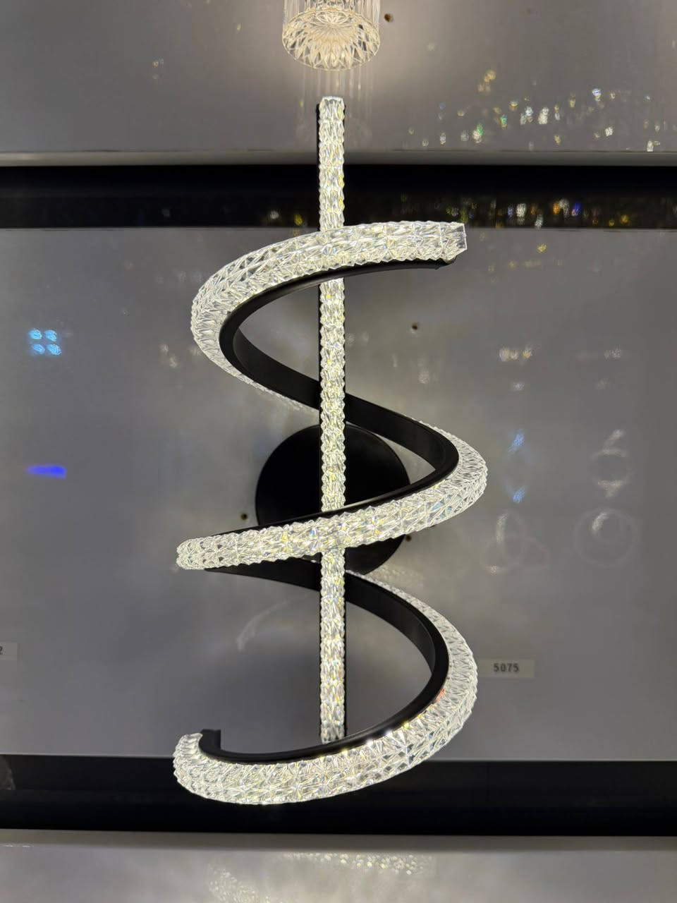 سلام عليكم توفر.برانكيت جداري 3 حركات ابيض شمس اوف ويايت سعر زوج 40لف كميه محدوده وسعار حلوه ومناسبه التواصل ***********او خاص
