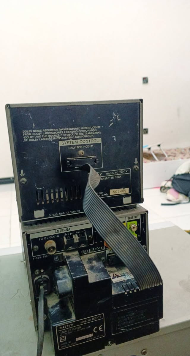 السلام وعليكم جهاز سوني وزن ثقيل جداً طابقين يشغل قرص وكاسيت بس ماعرفله شغال سعره 25 متوفر توصيل


**إذا كنت صاحب هذا الإعلان وتريد حذفه لأي سبب، رجاءا أرسل رسالة إلى الدعم الفني**