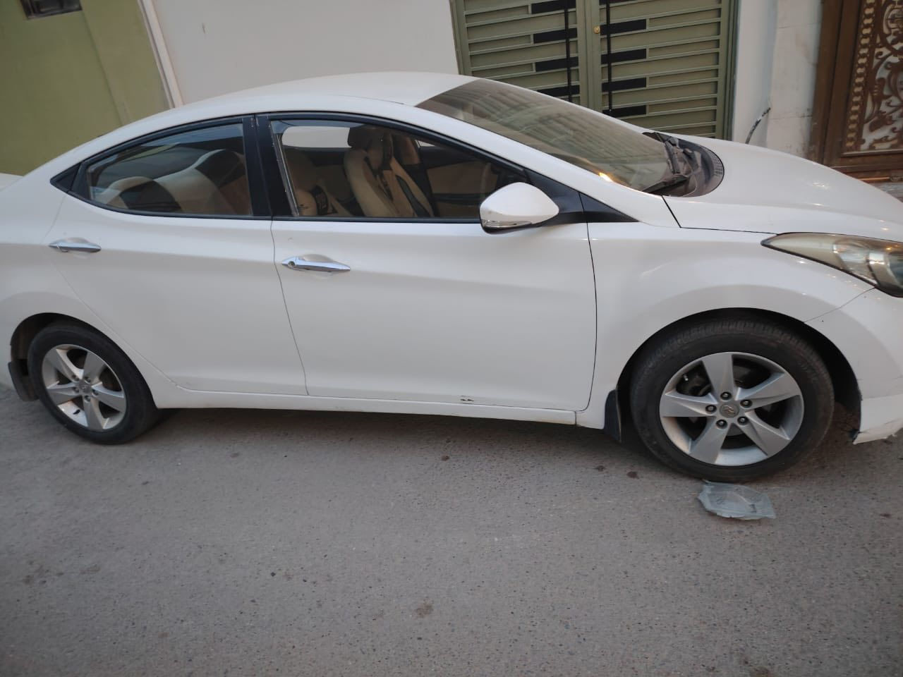 النترا ٢٠١٢ جديده مداور ثاني تبريد مكينه كير كله جديد مكفوله بيه فقط بداور مال جاملغ خلفي صبغ. مكانه نجف سعر ١١٢وبيه مجال لاستفسار***********
