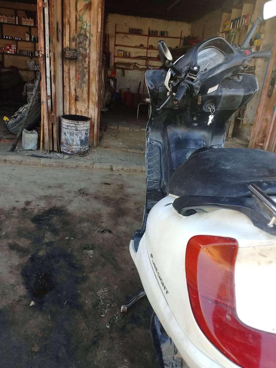 سلام عليكم 
فورسايد مكينه مكفوله دراجه شلعتهه ومعدل حلوه بيهه فيت بم عطلان دراجه جاهزه كبل للشارع بس طفت فحصهه الفيتر فيت بم كال عطلان ابيعهه عل وضعهه رايدهه ب٢٥٠ وبيهه مجال مكان مدينه الصدر
مكلف بل نشر وهذه رقم راعيهه ***********
