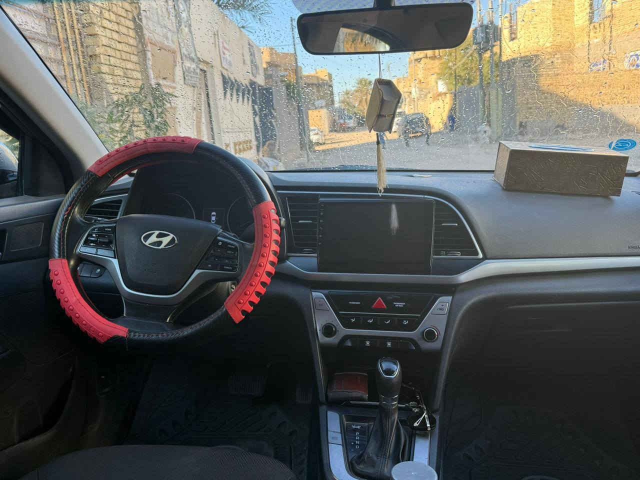 النترا 2018 للبيع هذا السونار مالته سيارة باسمي جاهزه تبريد تخم تايرات جديد حداديه  ***********
رايده ب120 وبيه مجال
