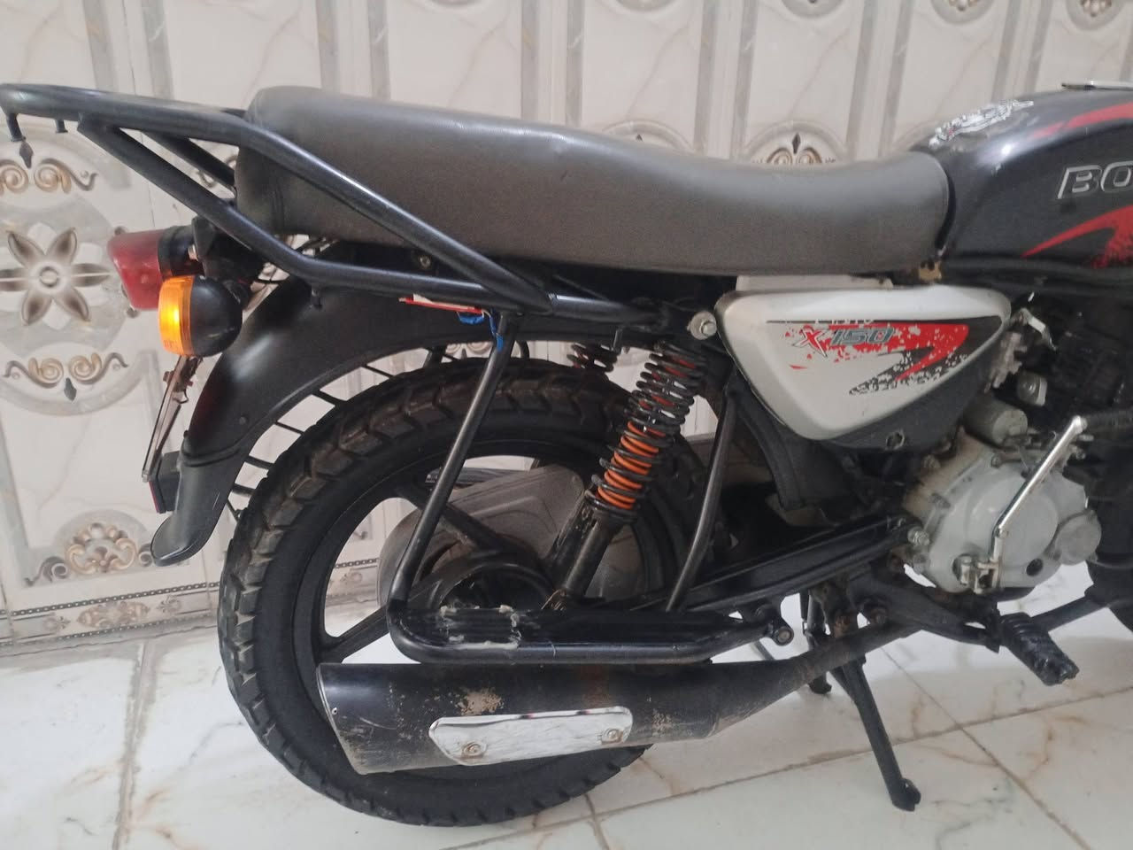 اكثر للبيع موديل 2021 اوراق ما بيها مكان بغداد كلها شغاله السعر 650.   ماكينه مقفوله  ***********
