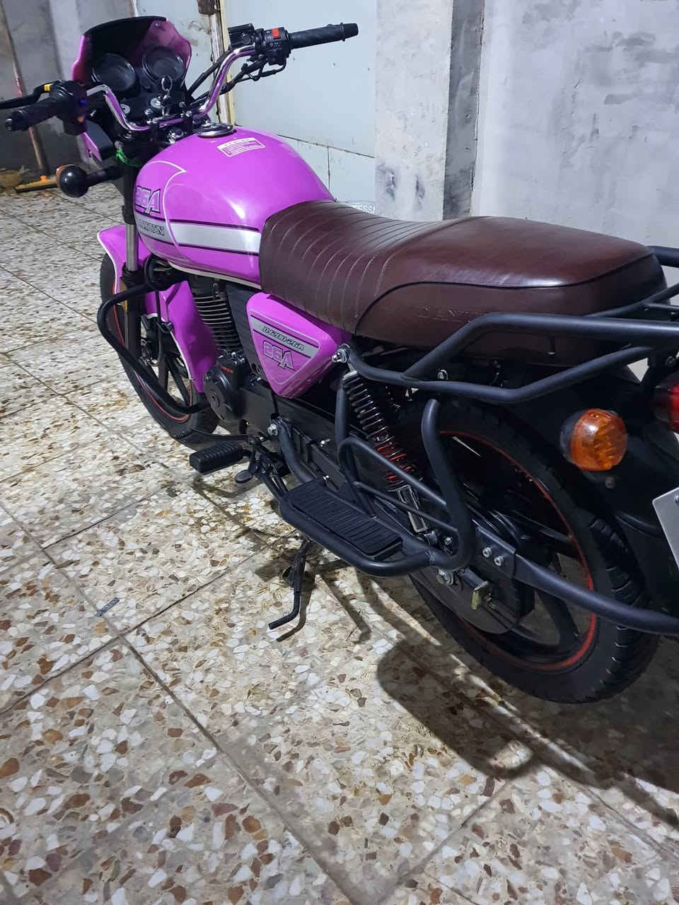 السلام عليكم
دراجه دايون موديل 24  برغي مافاتح بيه دراجه نظيفه ومامتعوب ولا مشتغله دليفري دراجه مال جناي السعر خاص مكاني حله حمزه غربي


**إذا كنت صاحب هذا الإعلان وتريد حذفه لأي سبب، رجاءا أرسل رسالة إلى الدعم الفني**