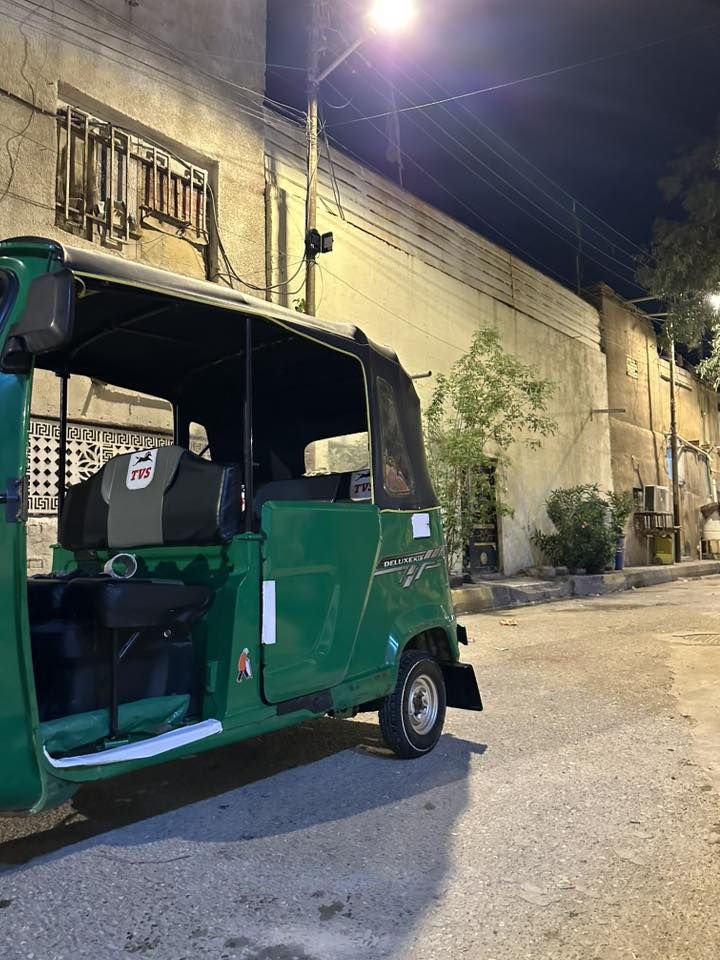 سلام عليكم لبيع تكتك موديل 22رقم وسنويه تكتك لبدي شوف لعين مكفول من صبغ ول معجون لمكينة مبدل ولفات  كهربائيات شغاله وخير من الله عنواني بصره ٥ميل سعر خاص رقم لهاتف ***********
