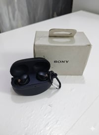 سوني WF-1000XM5 • مستعملة نظيفة • مشكلة بلوتوث