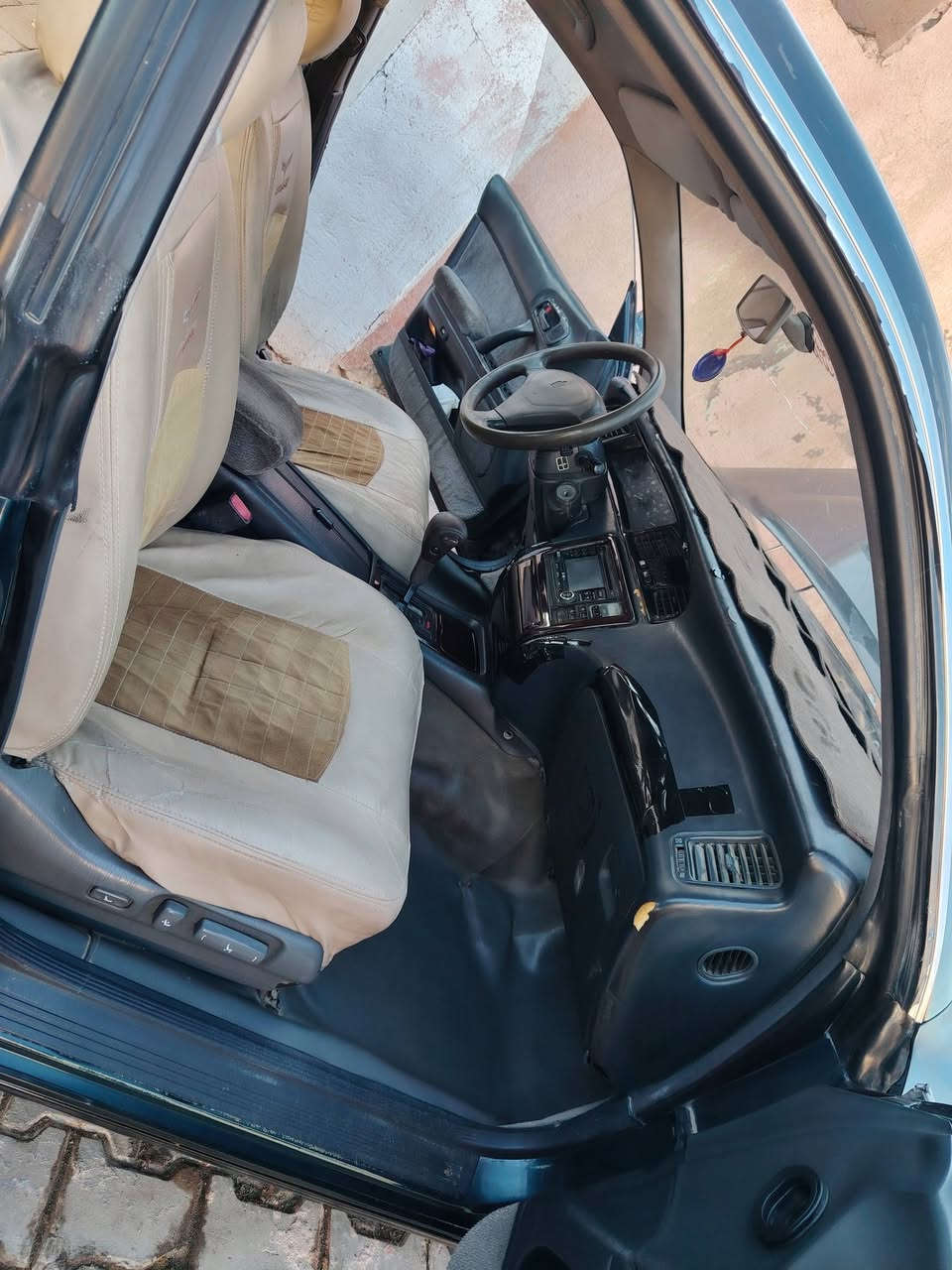 سلام عليكم بيع او مراوس حسب القناعه بطه فصل لون زيتوني موديل 93 كفاله من كص ونقل جثه وصبغ وتبديل بيه قليل رشات بلجاملغ الخلفي فقط سياره جاهزه تخم تاير حداديه تبريد ثلج كهربائيات كله شغاله رقم بصره مشروع وطني سعر 55 وبي مجال قليل الموشراي لا يكسر بسعر يرحم والديكم رقم الهاتف ***********
