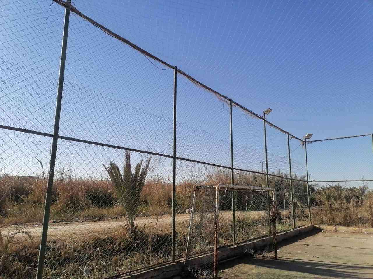 السلام عليكم للبيع 
حديد ملعب خماسي مع عمارية مع كرفان 

للأستفسار الإتصال على الرقم 

التفاصيل مذكورة بالصورة 

***********
