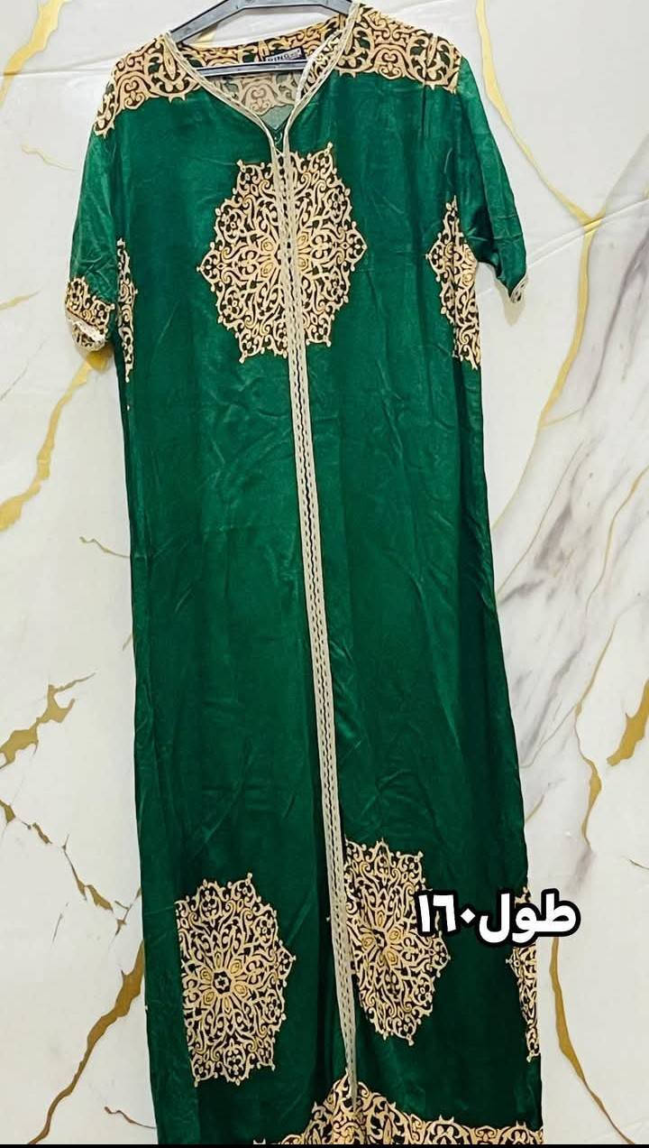 القطعة ب 6 او 3 قطع ب 15  اتواصل *********** واتساب
