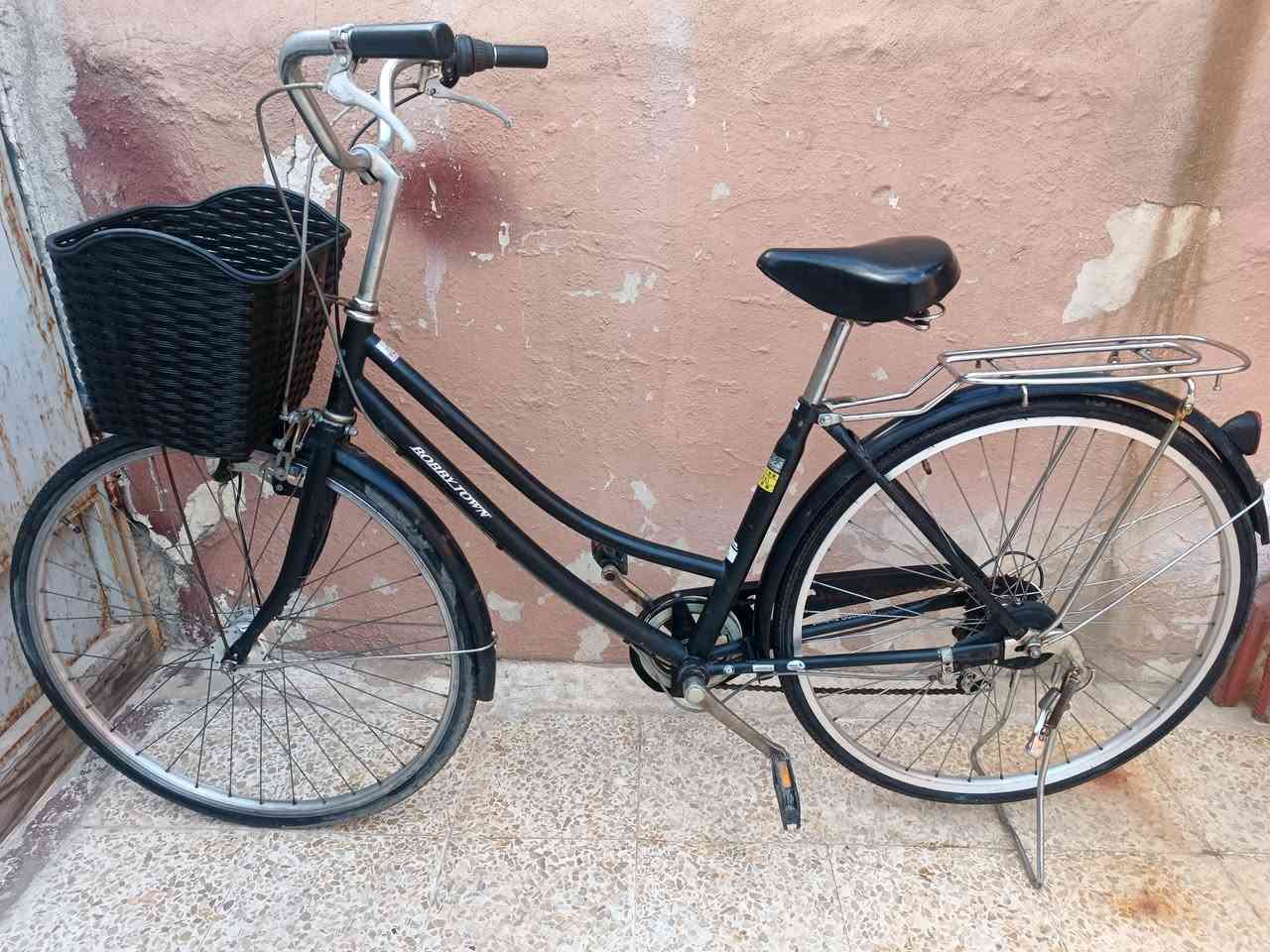 بايسكل عبدالحليم للبيع حجم 27
السعر 70 قفل
مكاني جانب الايسر حي التحرير 
للاستفسار👇🏻 
***********
