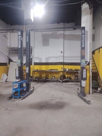 رافعة 4.5 طن مستعملة شهر للبيع معها ضمان سنة بسعر مناسب  07502180792