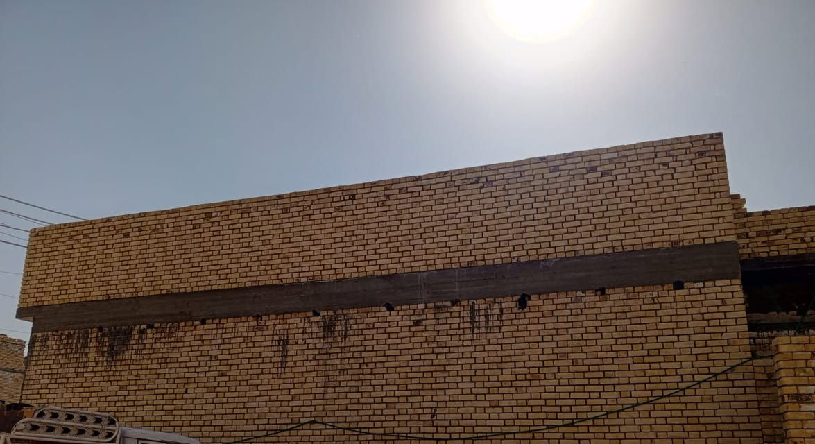 خلف بناء متفرغ حاليا 
شغل درجة اولى 
***********
