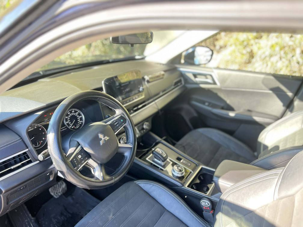 سلام علیكم مستبوشي اوتلاندر مودیل 2023بیهە قطعه واحد فقط بدون دواخل ایرباك سستم بلادی سعر 207 بي مجال جدن بصـیط مكان سیارة اربیل تحویل وكالة نفس یوم بشرط*********** أربيل, العراق
