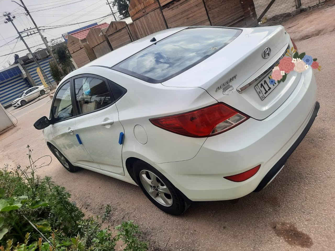 السلام عليكم
اكسنت  للبيع 2016  محرك 1600رقم بغداد انكليزي سياره نظيفه كلش مال بيت  مكفوله گير وحدايه ومكينه تاخذها ربع ما تصرف عليها سياره حلوه ونظيفه بمعنى الكلمه والي يحب يتصل هذا رقمي *********** مكانها كربلاء
