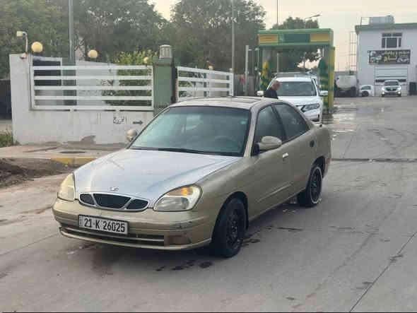 دايو لانوس موديل 2000 
رقم سليمانية رقم سنويه كله جديد 
گير توماتيك گير محرك بشرط كلش جديد 
تبريد ثلج 🥶🥶 تدفئة شغال 🧭
السياره دينار مصرف مابيها جاهزه 
السياره بدون ضربه فقط يحتاجلها صبغ جماليه 
عنوان كلار قضاء سليمانية 📍
السعر 42 وبيها مجال للطيبين 💵💸
الهاتف *********** كالار, السليمانية
