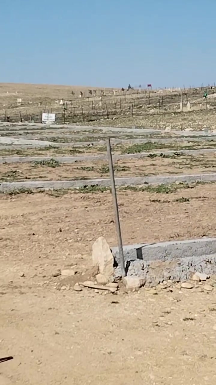 🏠 أرض مقبرة للبيع في القوسيات، على طريق منشأة جابر.
- تبعد 100 متر عن الشارع
- المساحة: حسب الطلب
- السعر: 1,500 دينار للمتر
للتواصل: *********** (واتساب أو مكالمة)
