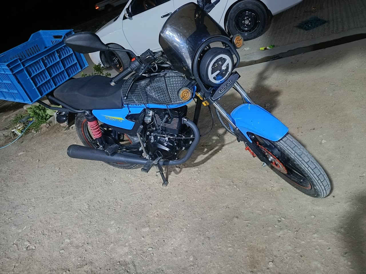 السلام عليكم دراجه نضيفه بعدها زيرو ماشيه 300وربعه وربعين يعني بعدها زيرو مماشيه  موديل 2025 
دراجه مال جناي مكاني صويره اوراق كامله سعر 975وبيها مجال حك جيه للاستفسار اتصل ***********
