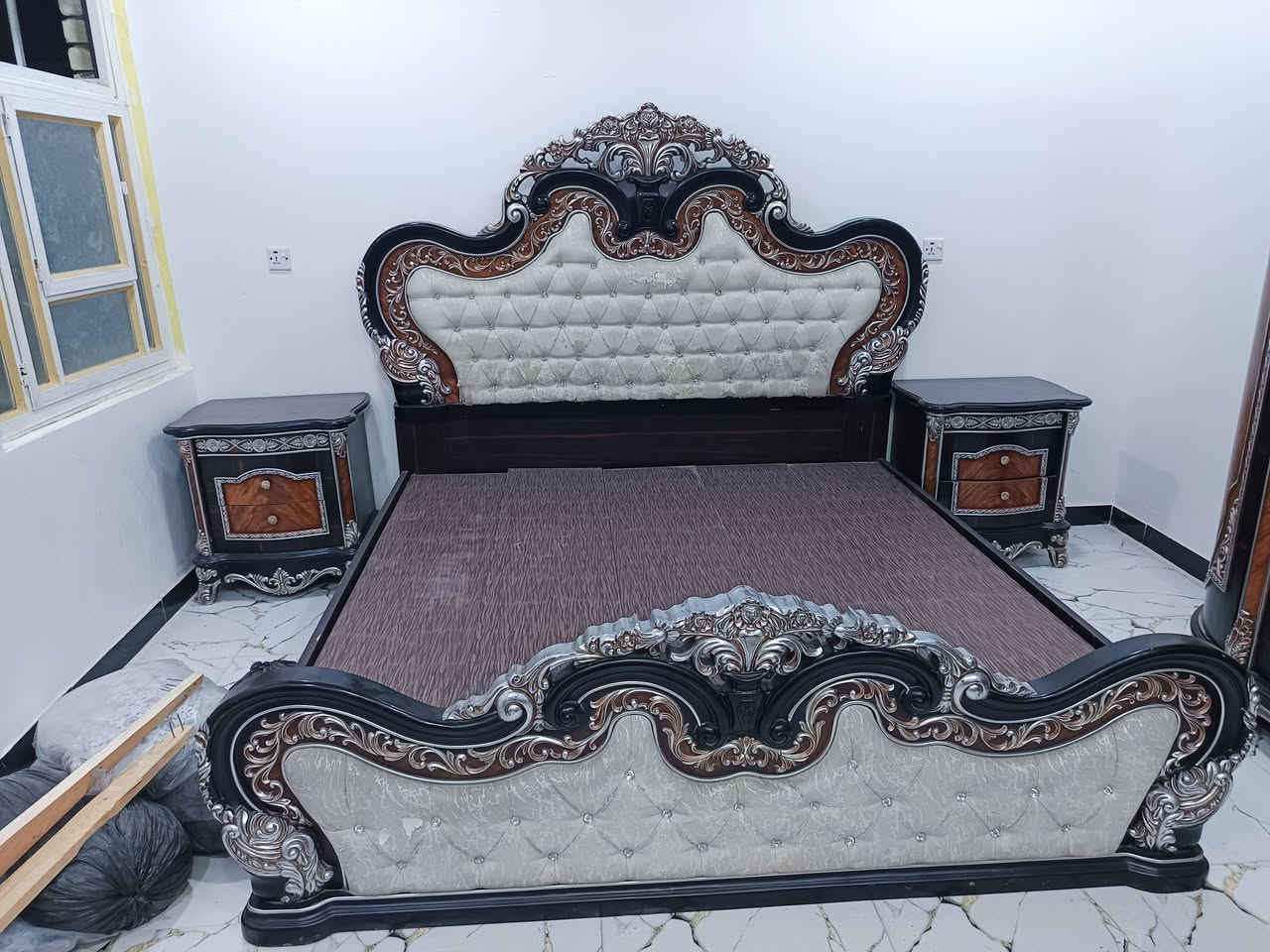 السلام عليكم ورحمه الله اخوان مرخصت المدير المحترم غرفه النوم ماليزي ملكي خير من الله نضيفه جاهزه جيب اوشد السعر 800اوبيهة مجال الشراي ***********
العنوان بغداد رئاسه العبيدي كاع ابو علي الدراجي
السلام عليكم ورحمه الله اخوان مرخصت المدير المحترم غرفه النوم ماليزي ملكي خير من الله نضيفه جاهزه جيب اوشد السعر 800اوبيهة مجال الشراي ***********
