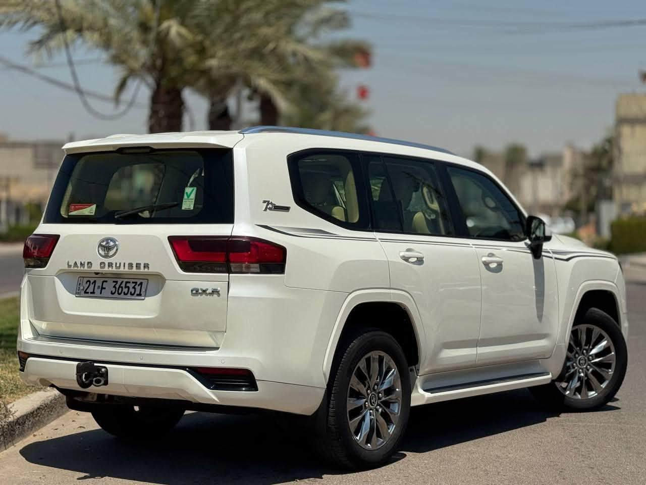 السلام عليكم
للبيع فقط
تيوتا لاندكروز ٢٠٢٢ ساز 
GXR

٦ سلندر تنفس طبيعي 

ماشية ٩٠ الف كيلو متر 

مكفولة من الصبغ وتبديل 

رقم سليمانية 

فول مواصفات 

تشغيل عن بعد
بصمة 
ترحيب
دبل كرسي كهرباء
ثلاجة 
جلد
شاشات ٣ 
تبريد كشنات 
تدفئة كشنات 
ماوس مود درايف
جنطة كهرباء
رادار نقطة عمياء
ليد امامي
زراك امامي

الخ من مواصفات معروفة 

ملاحظات السيارة / بارد ب صندوك + بارد باب الصدر فقط 

السعر 59.000$ بي مجال
العنوان بغداد

***********
***********

متوفر واتس اب
