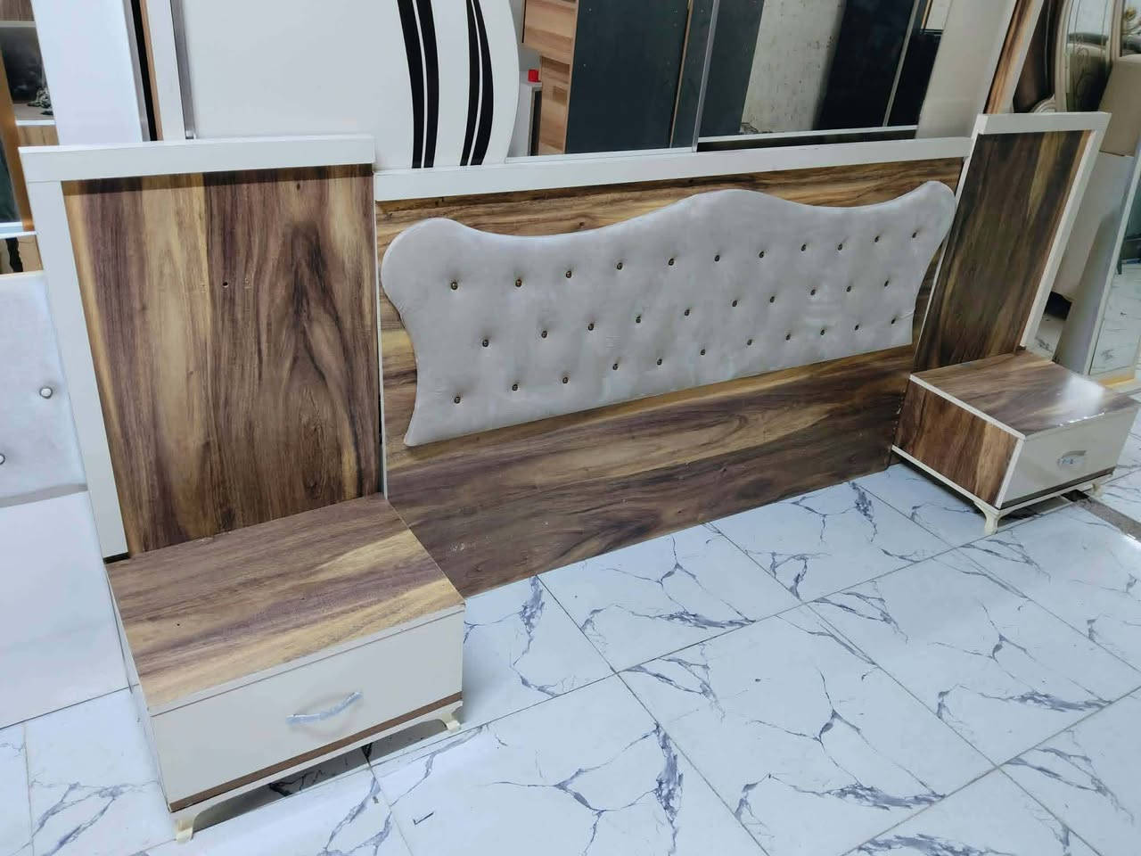 غرفة تركي 6قطع نظام سلايت  ❤ ✨
نظافة 95 / 100 ❤✨ 
السعر 400  مع الشد 🪛ونقل 🚙
داخل بغداد متوفر توصيل لجميع المحافظات 🇮🇶


**إذا كنت صاحب هذا الإعلان وتريد حذفه لأي سبب، رجاءا أرسل رسالة إلى الدعم الفني**