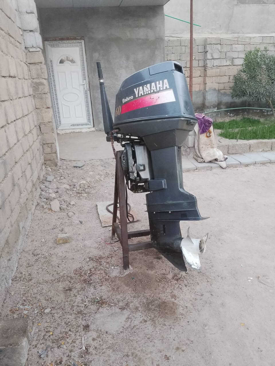 سلام عليكم اخوان مكينه 60 ياماهاا خليجي للبيع محرك مفتوح الكير ما مفتوح المكينه جاهذا جرا وسلف وجك يدوي وفول  وصوندا بس بيهااا صوت السعر 1450 مليون 450 المكان البصره ابو الخصيب ليريدها يجي خاص ***********
