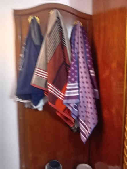 سلام عليكم غرفه صاج مستخدم للبيع السعر 550المكان ديالى خالص حي البيادر الرقم ***********
