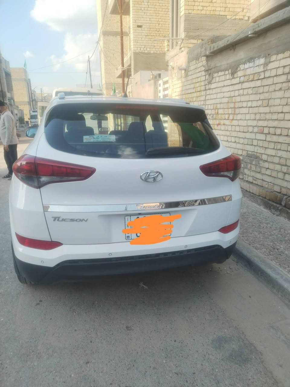 السلام عليكم للبيع توسان موديل ٢٠١٨ رقم بغداد دولي مشروع وطني خليجي السيارة مفتوح كير ومحرك تحكم ستيرن جهتين ٣ أنظمة قيادة (بيها خشم البيند شبرين صبغ ٣ رصعات القمارة مسحوبة بي دي ار) ماشية ٥٦ الف دوشمة تبريد كله جديد مال جناي سيارة جديدة سونار على الشراي السعر ١٨٥ وبيها مجال للاستفسار الاتصال ***********
