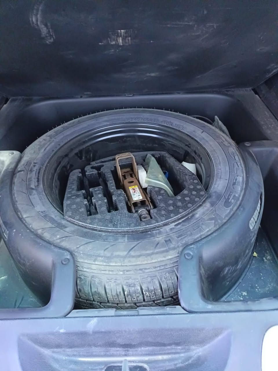 السلام عليكم 
جيب لمتد موديل 2012
مكفولة من الصبغ والتبديل 
بصمة 
بانوراما 
كراسي كهرباء 
شاشة 
تدفئة مقاعد
تدفئة مقود
حساس خلفي أمامي 
ويل ٢٠
صندوق كهرباء 
تخم تاير جديد شادلهة 
ماشية ٩٨ الف مايل
رقم سليمانية بااسمي هزة وفحص وسنوية جدد تحويل مباشر 
مكان السيارة بغداد المحمودية او البياع 
السعر ١٨٨ ورقة بي مجال بسيط وكلشي اكو بلسوك بس حسب النضافة مال السيارة 
***********
***********
