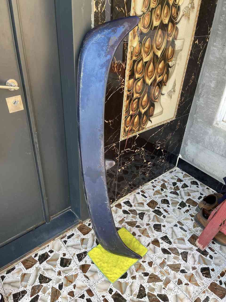 بوب عدد3وچامرلقات 2 وبنيد وسبايدرات عدد 2 مكانهن قرب تقاطع القدس ***********
