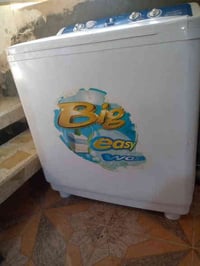 غسالة مستعملة شغالة للبيع السعر ١٠٠ وبي مجال عنوان ثعالبة ورة سيطرة ال...