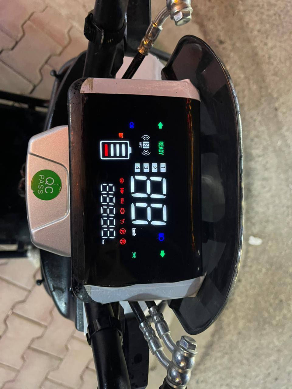 السلام عليكم
دراجة شحن للبيع سكنس دبدوب مدرع من شركة الماسة 6 بطاريات عالفحص الدراجة بعدها جديدة استخدام قليل بطاريات عالفحص كهربائيات كلها شغالة جنطة دبل إشارة قفل سرعة لايت عالي ناصي 4 سرع مابيها لا نقص ولا عطل تشغيل بصمه وكرت ومفتاح كلها بلادية من بطاريات وعقل وملف كلها بلاد بعدها جديدة 
السعر تواصل وتدلل 
***********
