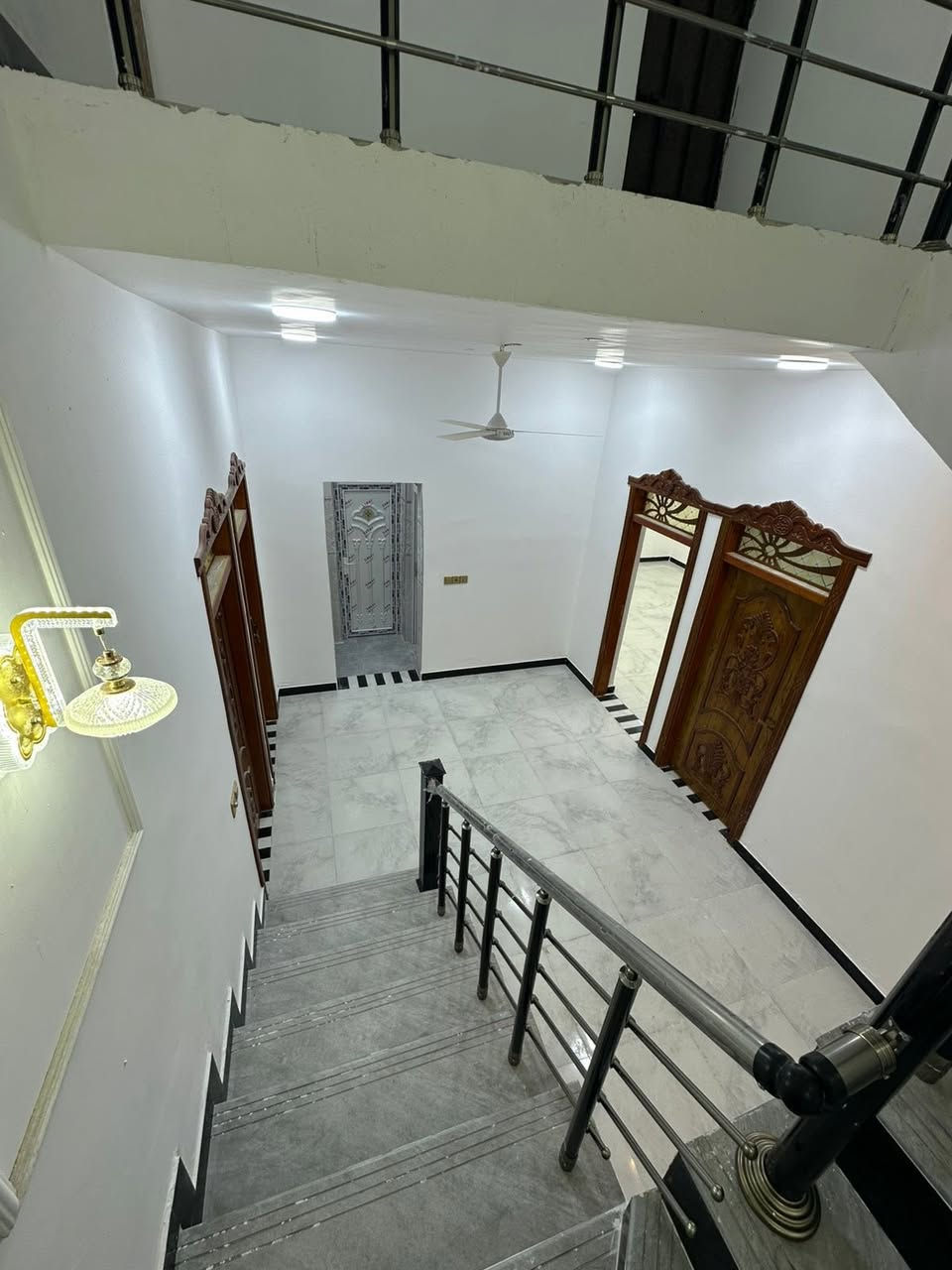 احبتي توفر دار 200 متر مقابل الصناعية منطقة كوت ثويني 
((***********))
موقع جدا راقي والبيت ركن السعر(( 125 وبي مجال))
يحتوي على 3 غرف  وحدة طابق ثاني وديوان 
وصالة ومطبخ وصحيات داخلي خارجي وكراج كبير 

#مشاهيرفيسبوك #مشاهيرتيكتوك #جنس_العقار #العقارات #البصرة #مشاهده #العالية #الجمهورية #بريهه #الجزائر #الجزيره #العباسية #الجنينة #الجبيله #الابلة #الطويسه # #الوفود #المطيحة #الفاو #السيبة #شعبالصينيمالهحل
