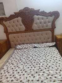غرفة • مستعمله سنة • ثقيلة