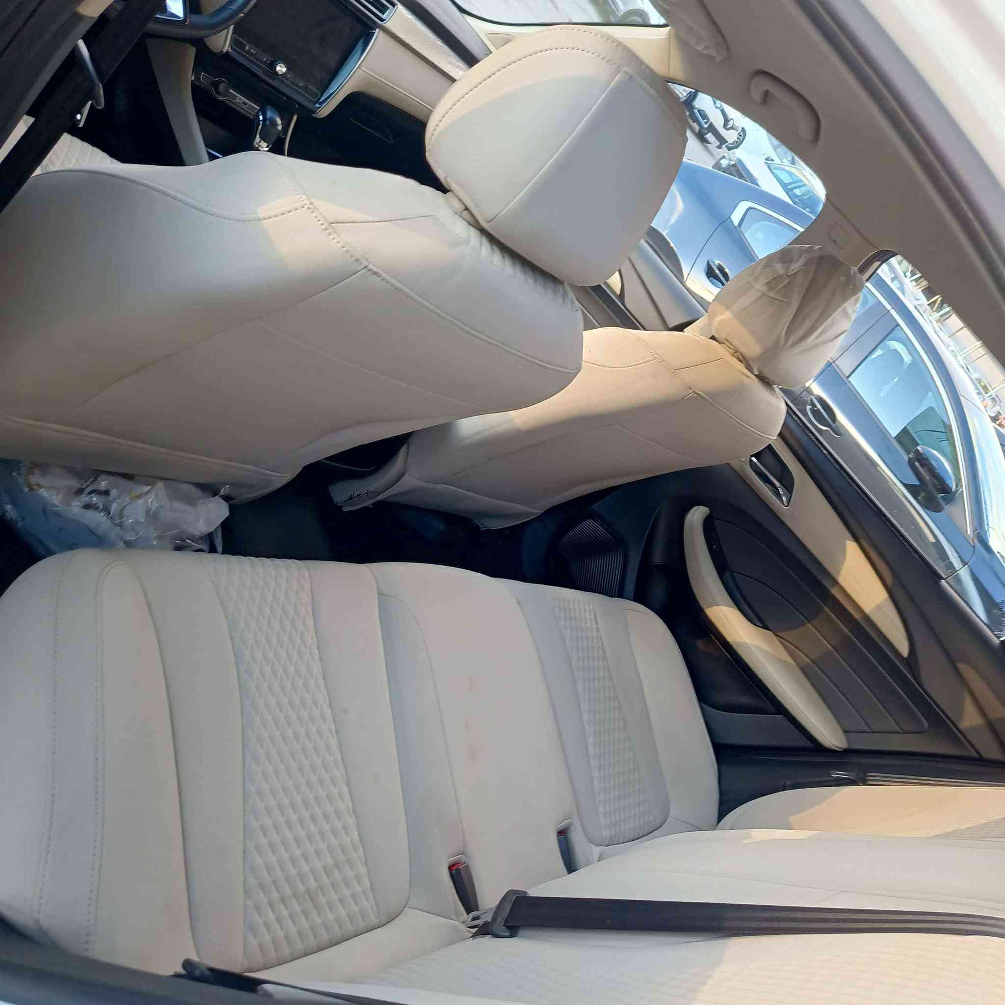 (SOLD) ‎ئێمجی 5  کۆمفۆرت 2024   ناوزه رد 
41هزار رؤشتوه   
ڕقم اربیل    .........شـوێن سلــێمــانی
ره قه م و‎ Singapore


**إذا كنت صاحب هذا الإعلان وتريد حذفه لأي سبب، رجاءا أرسل رسالة إلى الدعم الفني**