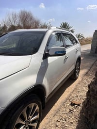 ٢٠١٥ • ٦ سلندر • ٢٧٠٠٠٠ كم