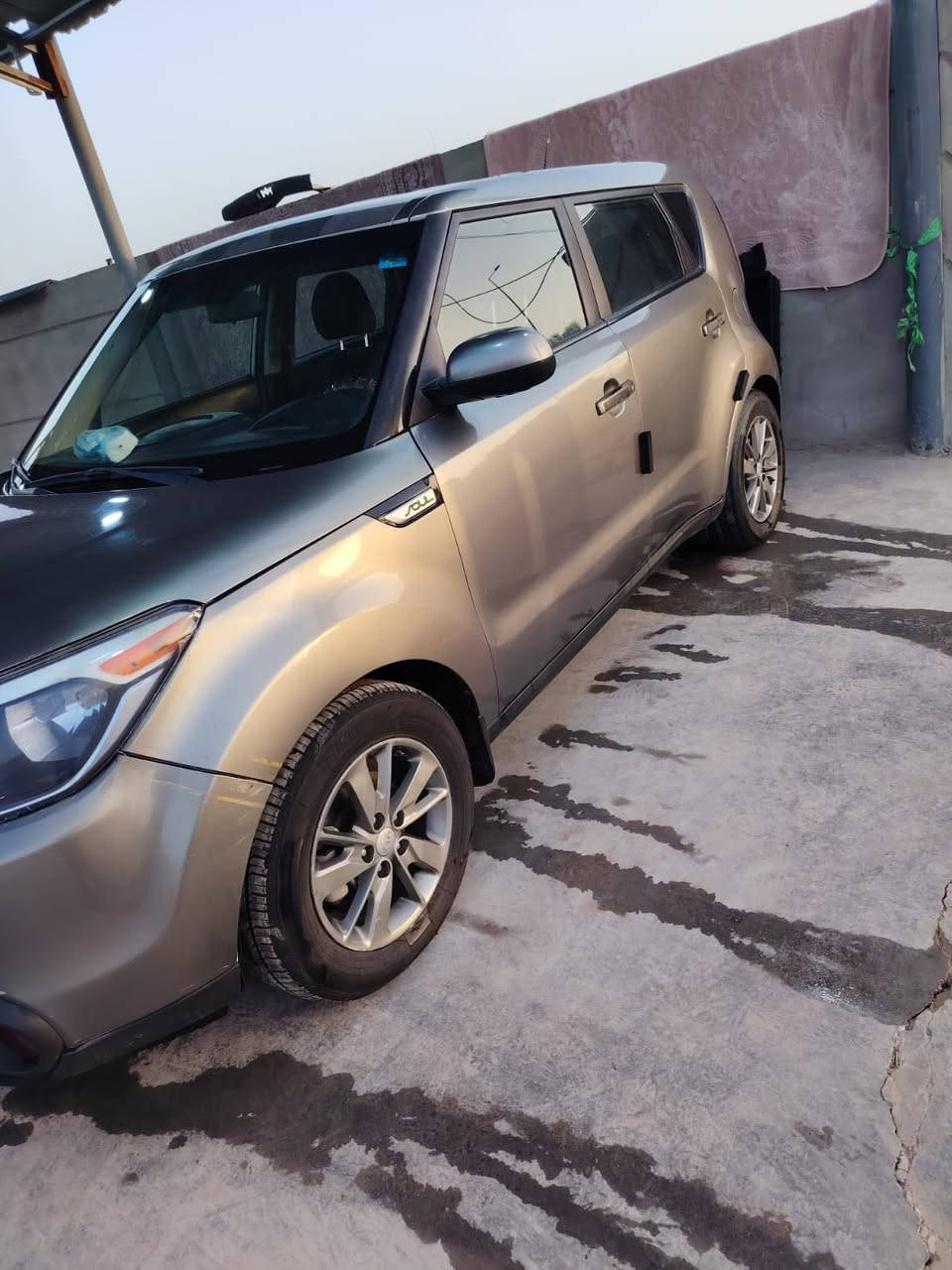 السلام عليكم
كيا سول موديل 2016 
السونار موضح بل صور 
رقم بغداد دولي تحويل ثاني يوم  
سعر 105 وبيه مجال حك الجيه 
***********
