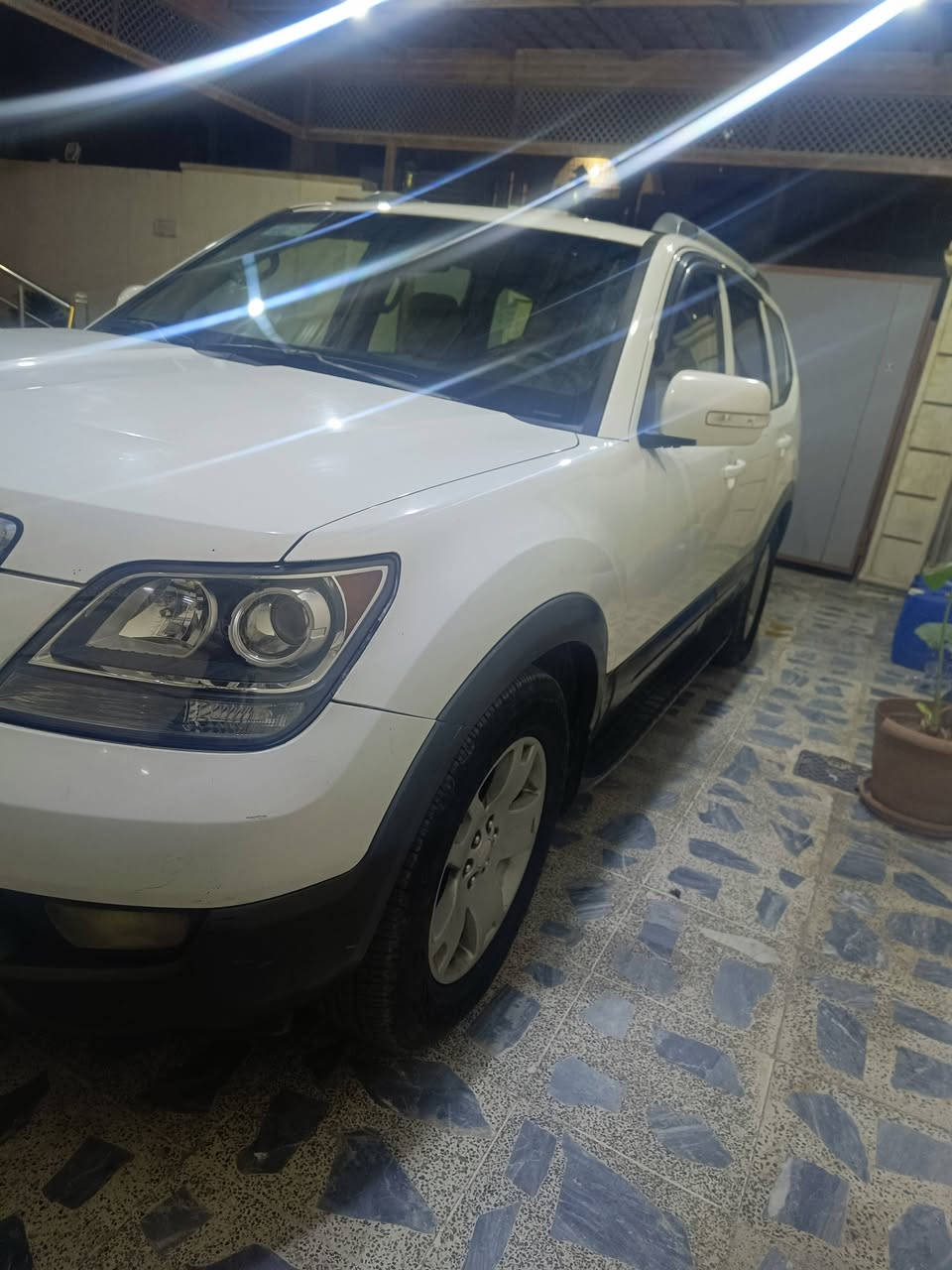 سياره مهافي 2009 محرك مال قصه بالليلون طخم تايات جديد حداديه كله جديد سعرها 115 ورق استفسار اتصال على الرقم *********** سياره بيها صبغ چاملق الامامي وخلفي بدون دواخل المكان الموصل
