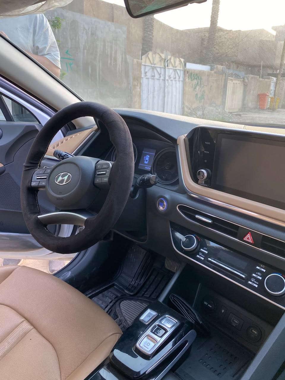 السلام عليكم سوناتا خليجي فول مواصفات  رقم بغداد بسمي ماشيه 66 سياره كفاله عامه من كلشي موديل 23
السعر 220 وبيه مجال 
مكاني بابل حله. ***********
