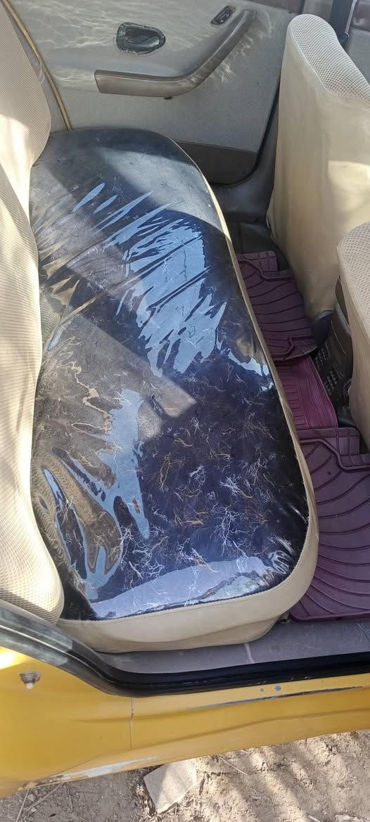 السلام عليكم سمند  ١٢نضيفة  مكفوله من الضربه فقط نص البنيد مكاني ديوانية تبريد تدفئه شغال عينه وصينيه جديده تخم جديد مكينه تنقيص فقط قليل كير شرط رقم جديد مصفره كلشي 
اخوان مراوس بخصوصي 
او بيع 
السعر 
٣٢
***********
***********
