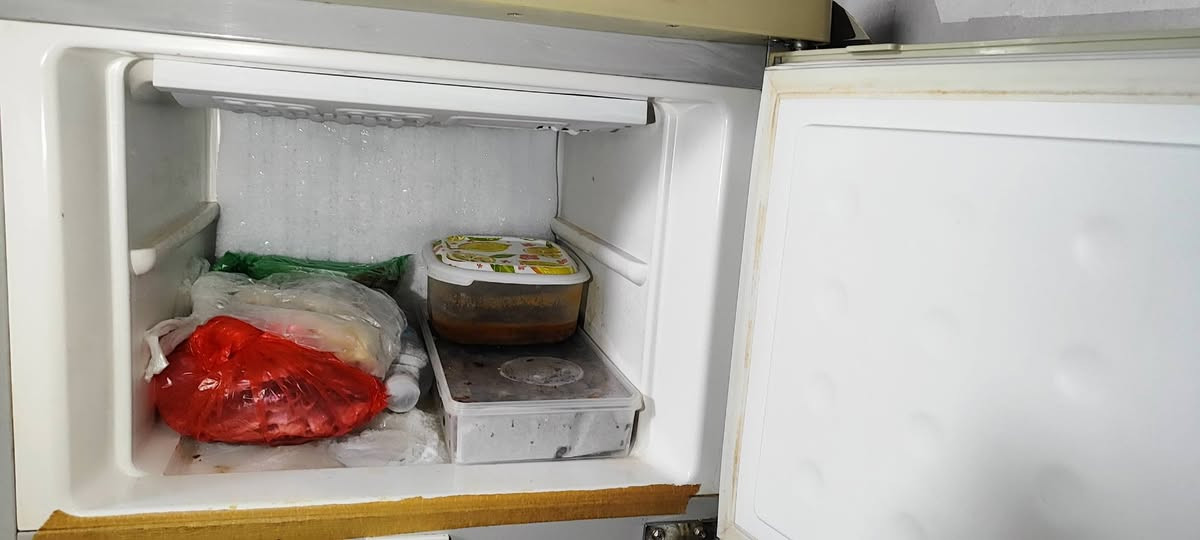 سلام عليكم 
لا تواعد لو تحجز وما تجي غراض ناس وارزاقهم ...
غراض بيت نظيفة للبيع 
كاونتر جديد غير مستخدم للبيع ب160 الف 
ثلاجه نظيفه وشغاله تجميد وتبريد فول ب180 الف
مفرغه هواء جديده ب25 الف 
مكان كربلاء جار العباس


**إذا كنت صاحب هذا الإعلان وتريد حذفه لأي سبب، رجاءا أرسل رسالة إلى الدعم الفني**